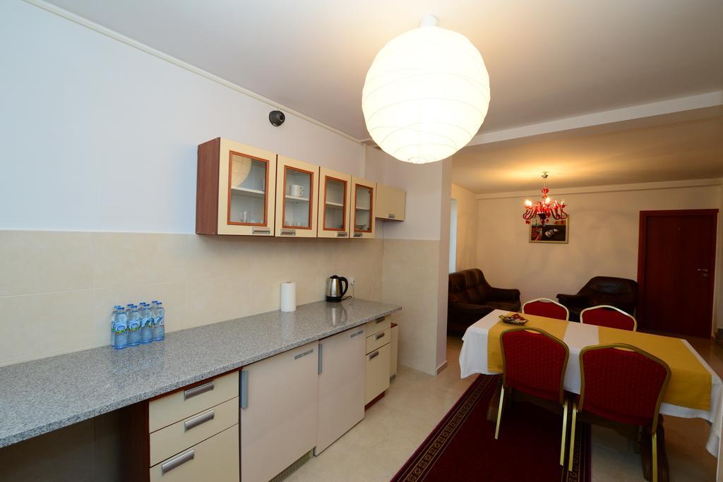 B&B Airport Modlin Nowy Dwór Mazowiecki Esterno foto